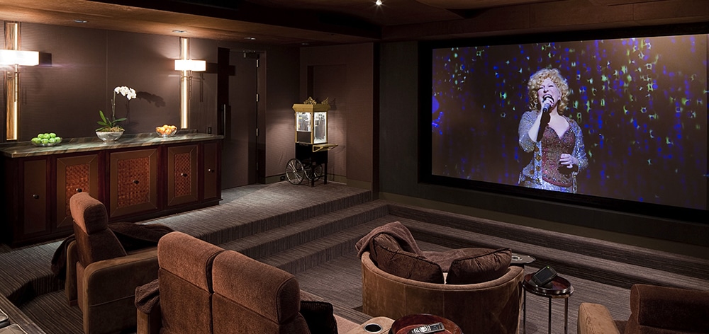 Home Cinema - Steinway Lyngdorf