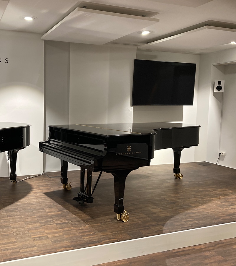 Model S-15 in custom white at Steinway & Sons in Hamburg