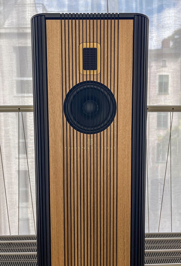 Steinway & Sons Model O speakers in Berlin yoga studio