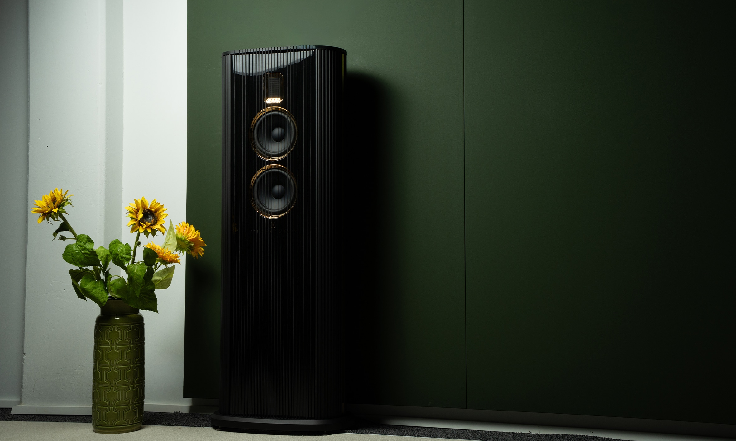 Steinway Lyngdorf launches the new Steinway & Sons Model O loudspeaker